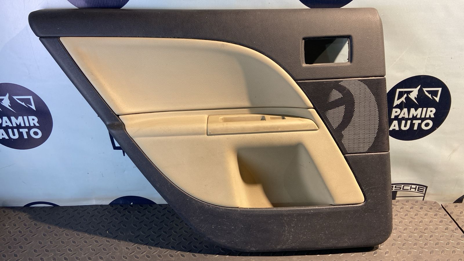 Обшивка двери задняя левая Ford Mondeo/3 2000-2007