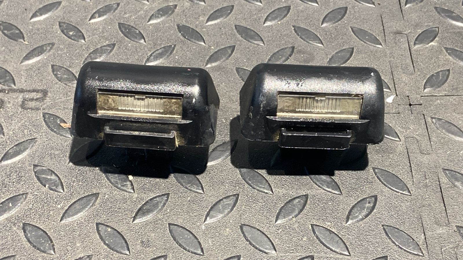 Фонарь подсветки номера Ford Transit 2006-2013