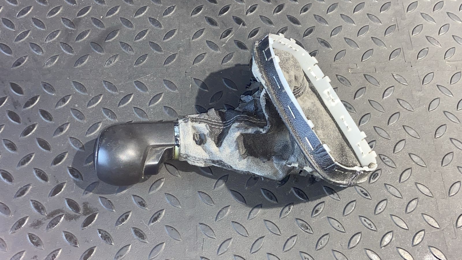 Чехол кулисы МКПП Opel Corsa/D 2006-2014