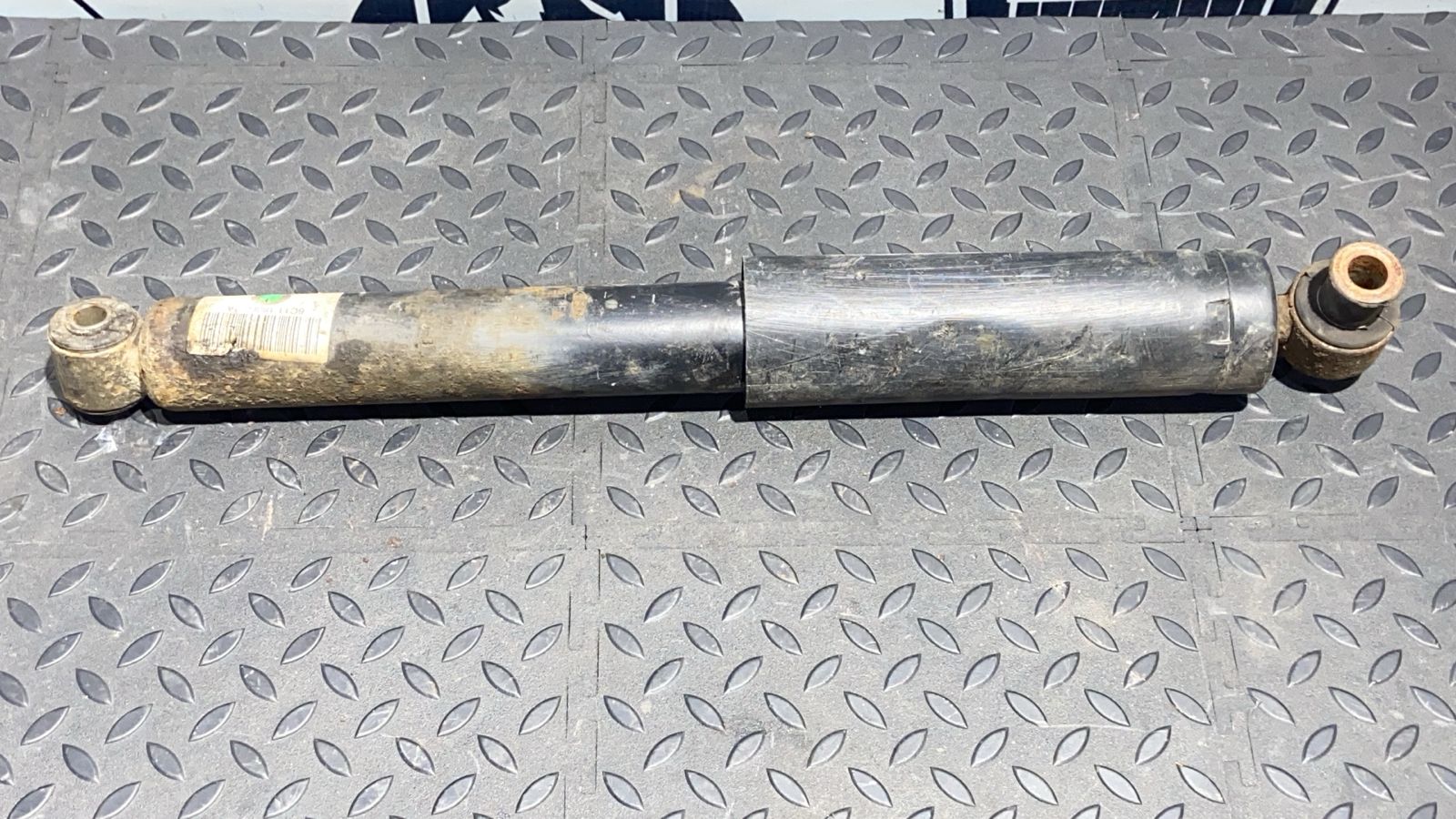 Амортизатор задний Ford Transit 2006-2013