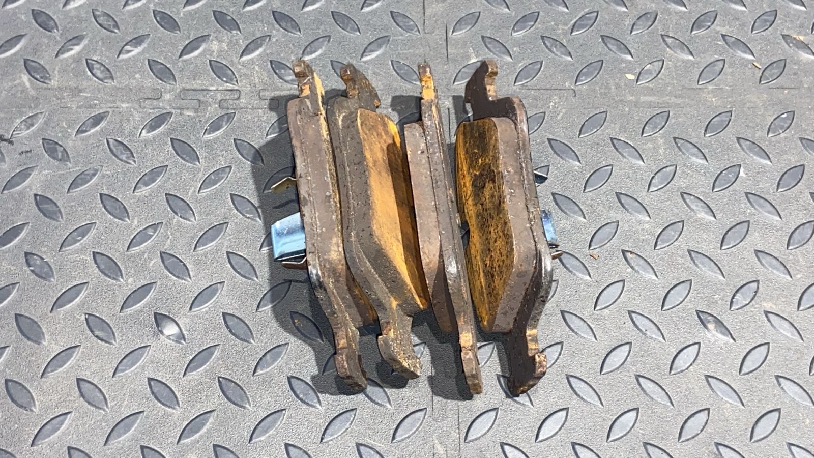 Колодки тормозные передние BMW 3/E46 1998-2007