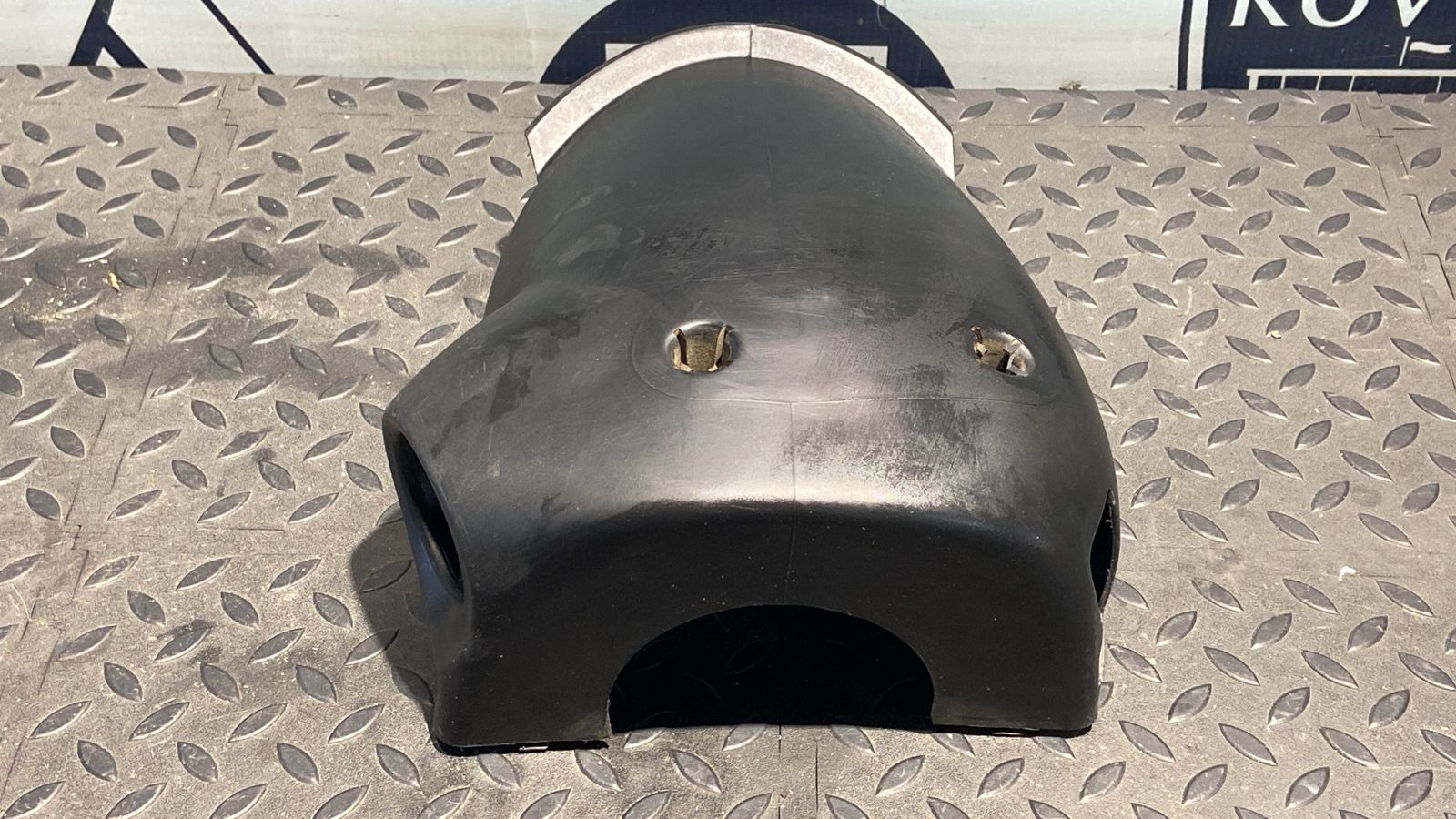 Кожух рулевой колонки нижний Ford Transit 2006-2013