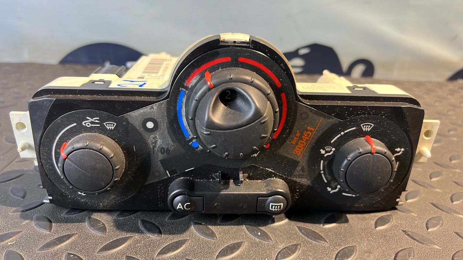 Блок управления отопителем Renault Megane/2 2002-2009