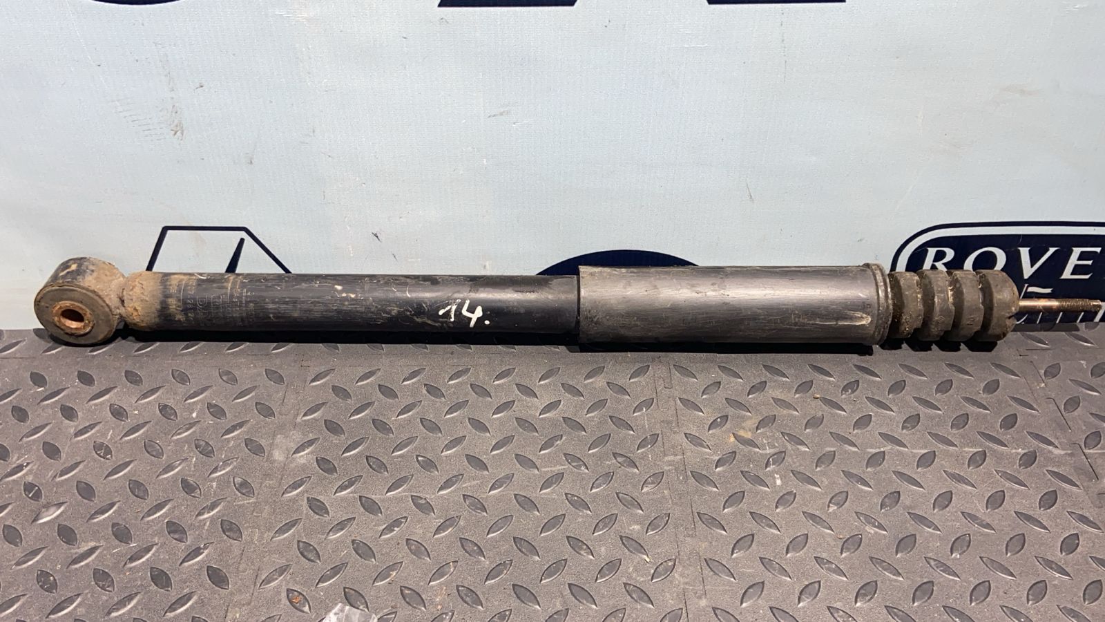 Амортизатор задний Renault Logan 2004-2015