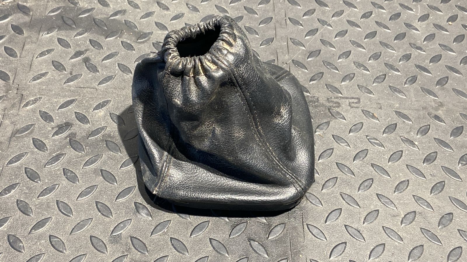 Чехол кулисы МКПП Ford Transit 2006-2013