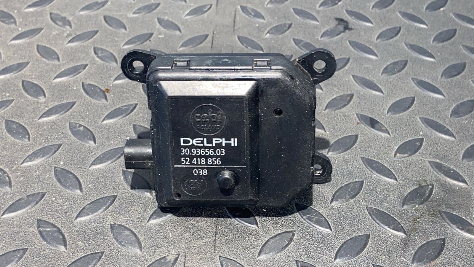 Моторчик заслонки отопителя Opel Astra/H 2004-2014