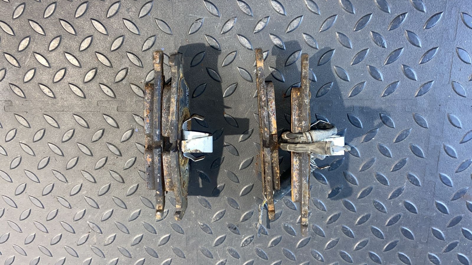 Колодки тормозные передние BMW 3/E46 1998-2007