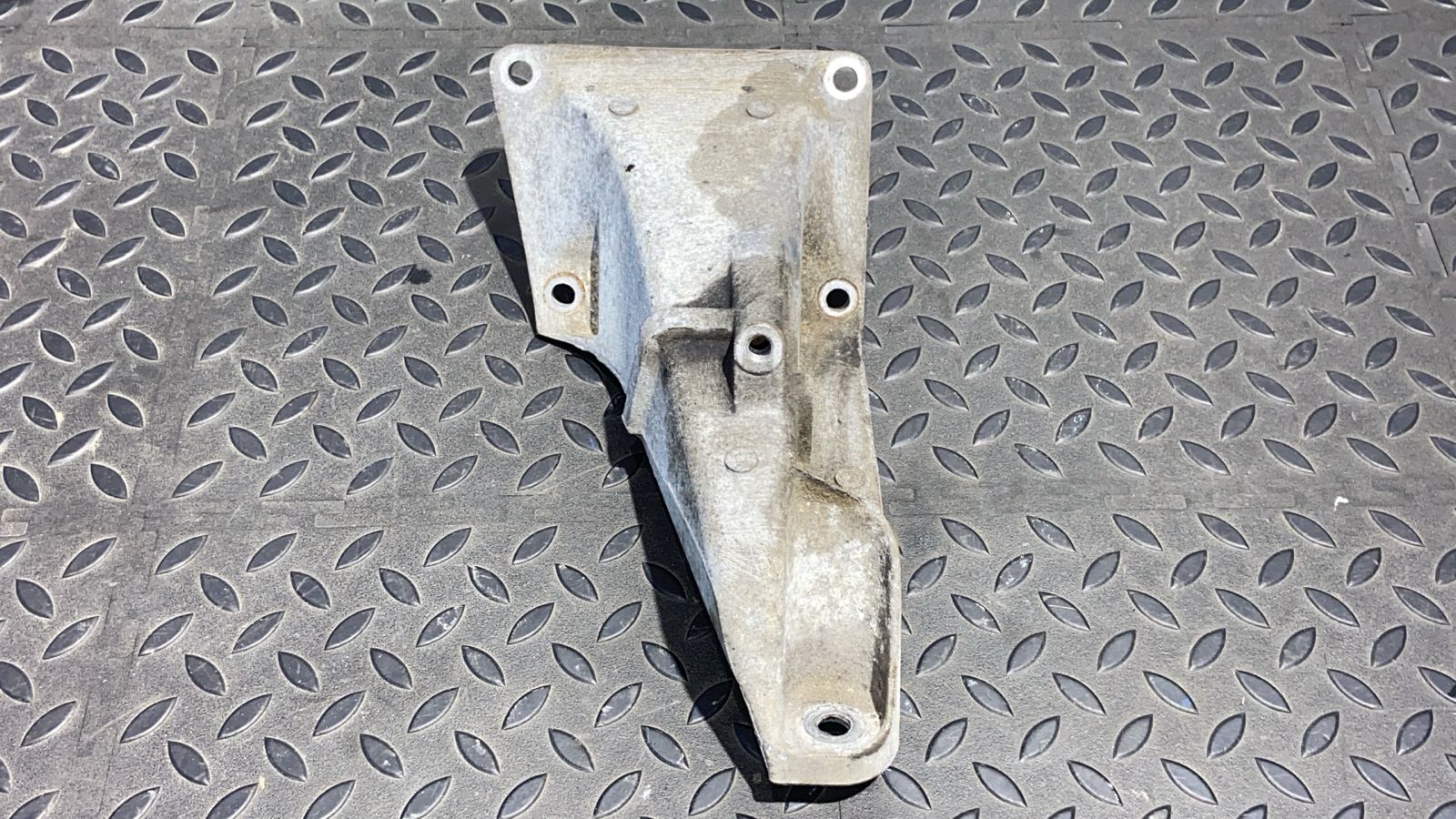 Кронштейн двигателя BMW 3/E46 1998-2007