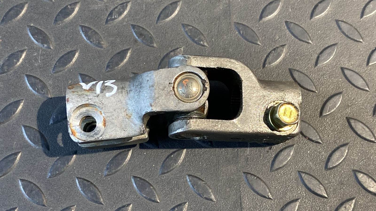 Кардан рулевой Toyota Avensis/2 2003-2009