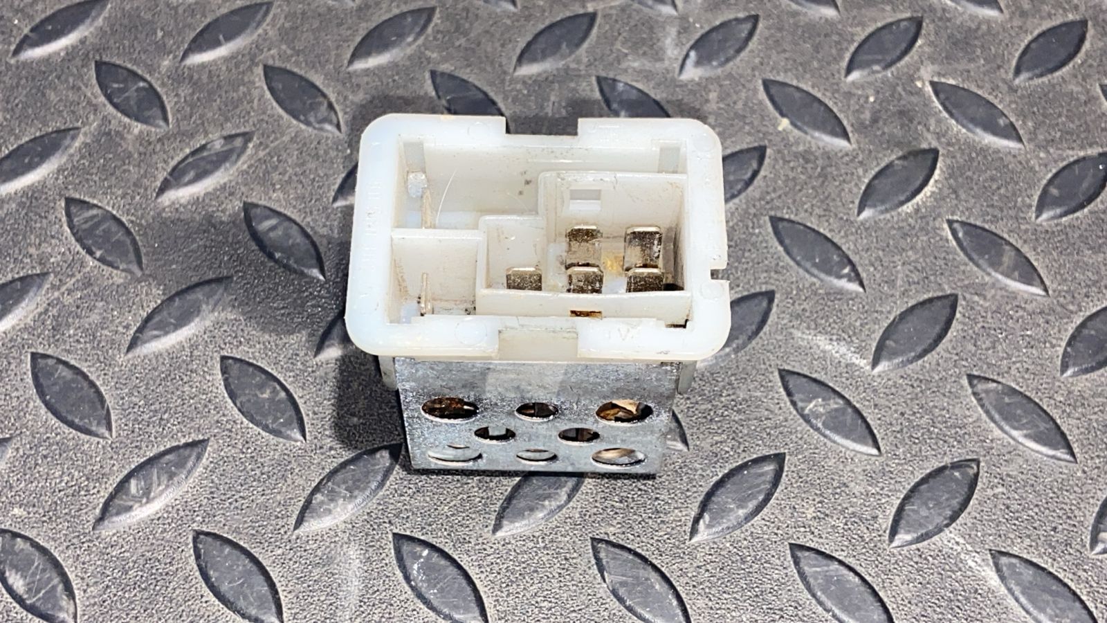 Резистор отопителя Opel Astra/H 2004-2014