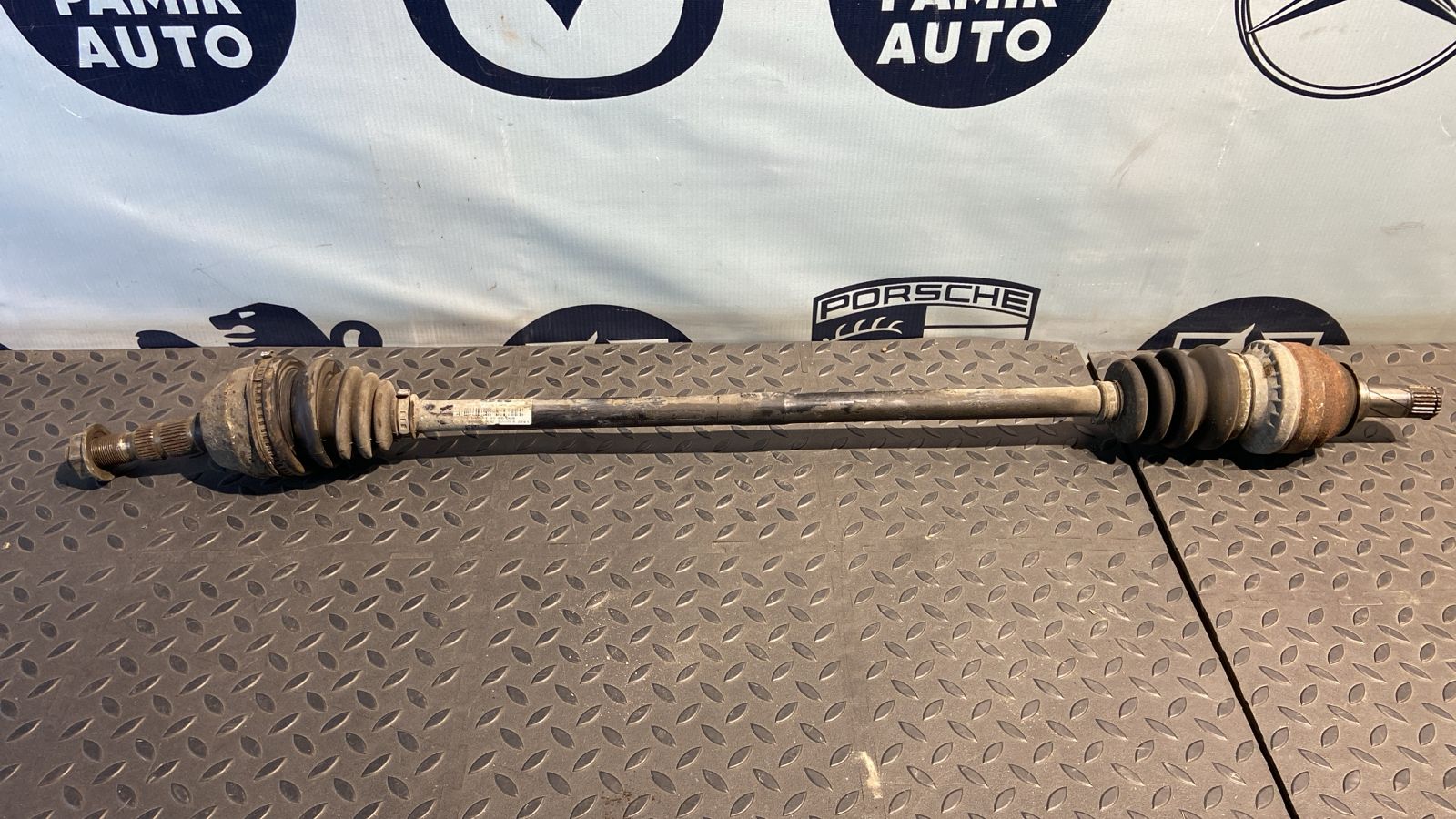 Полуось передняя правая Opel Astra/H 2004-2014