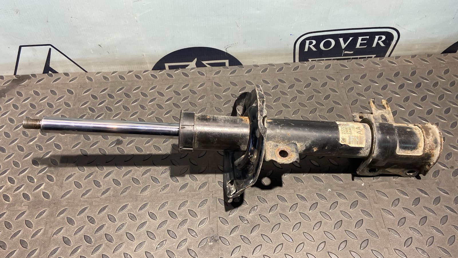 Амортизатор передний левый Opel Astra/H 2004-2014