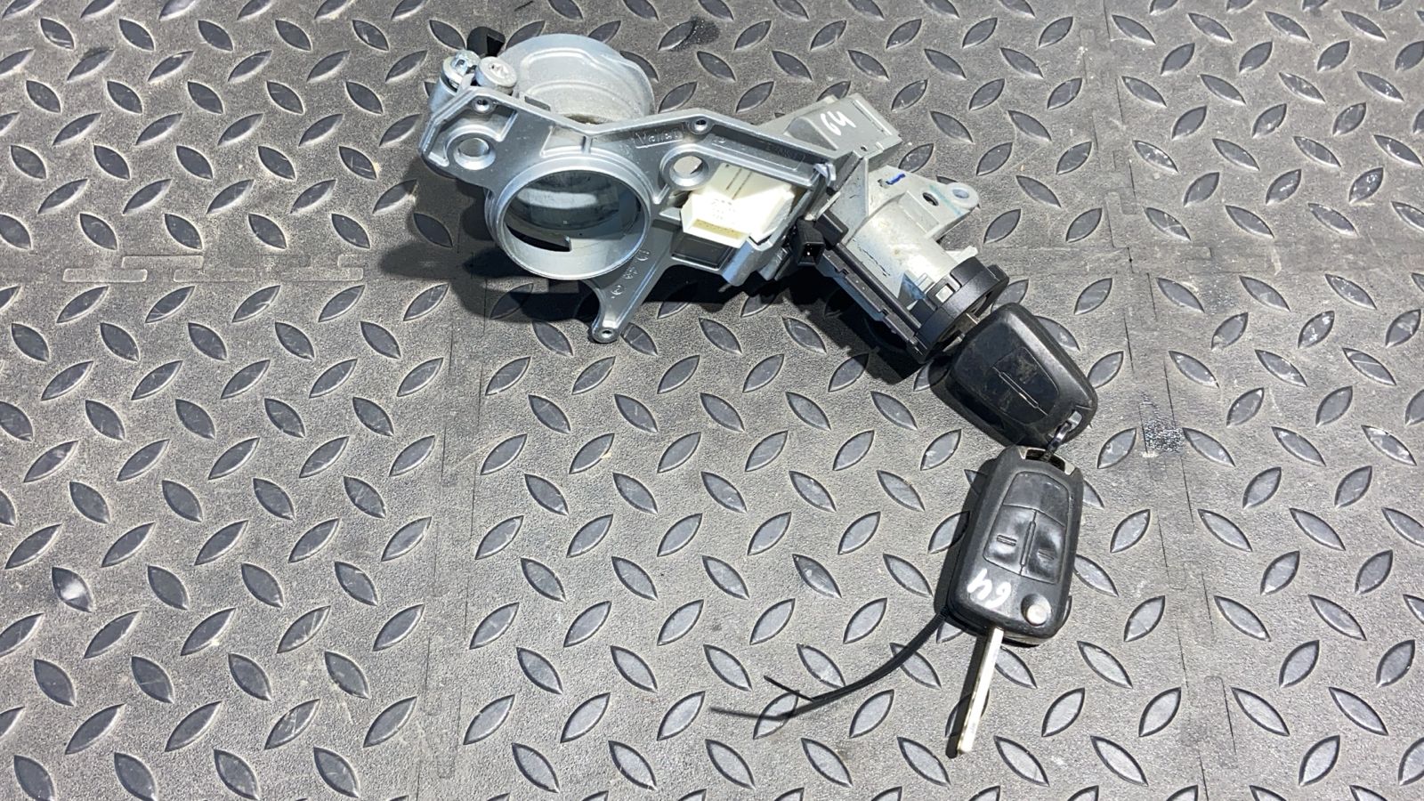 Замок зажигания Opel Astra/H 2004-2014