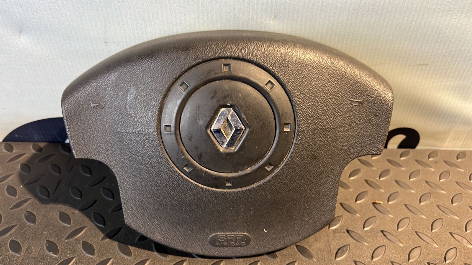 Подушка безопасности в руль Renault Megane/2 2002-2009