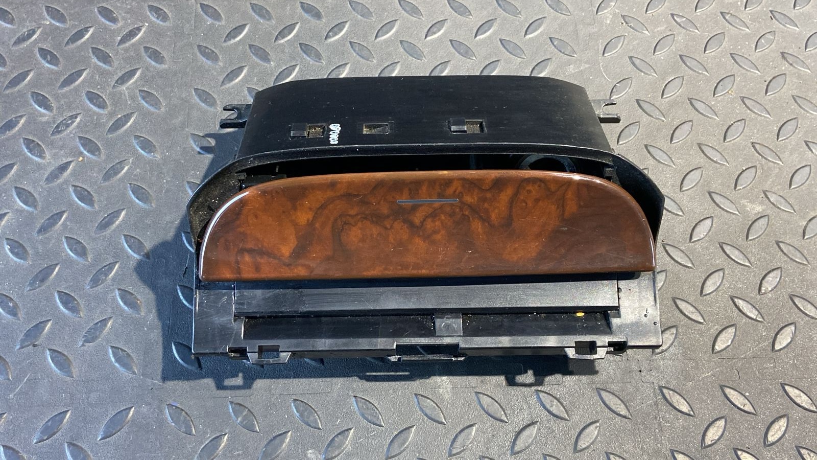 Пепельница Mercedes M/W163 1997-2005