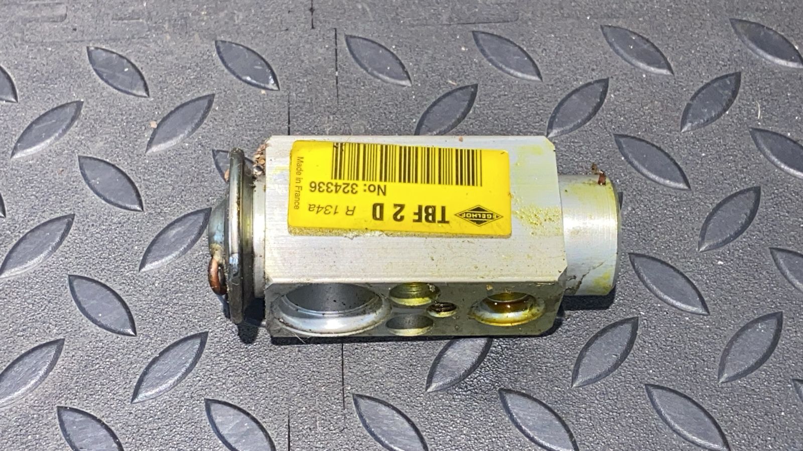 Клапан кондиционера Opel Astra/H 2004-2014