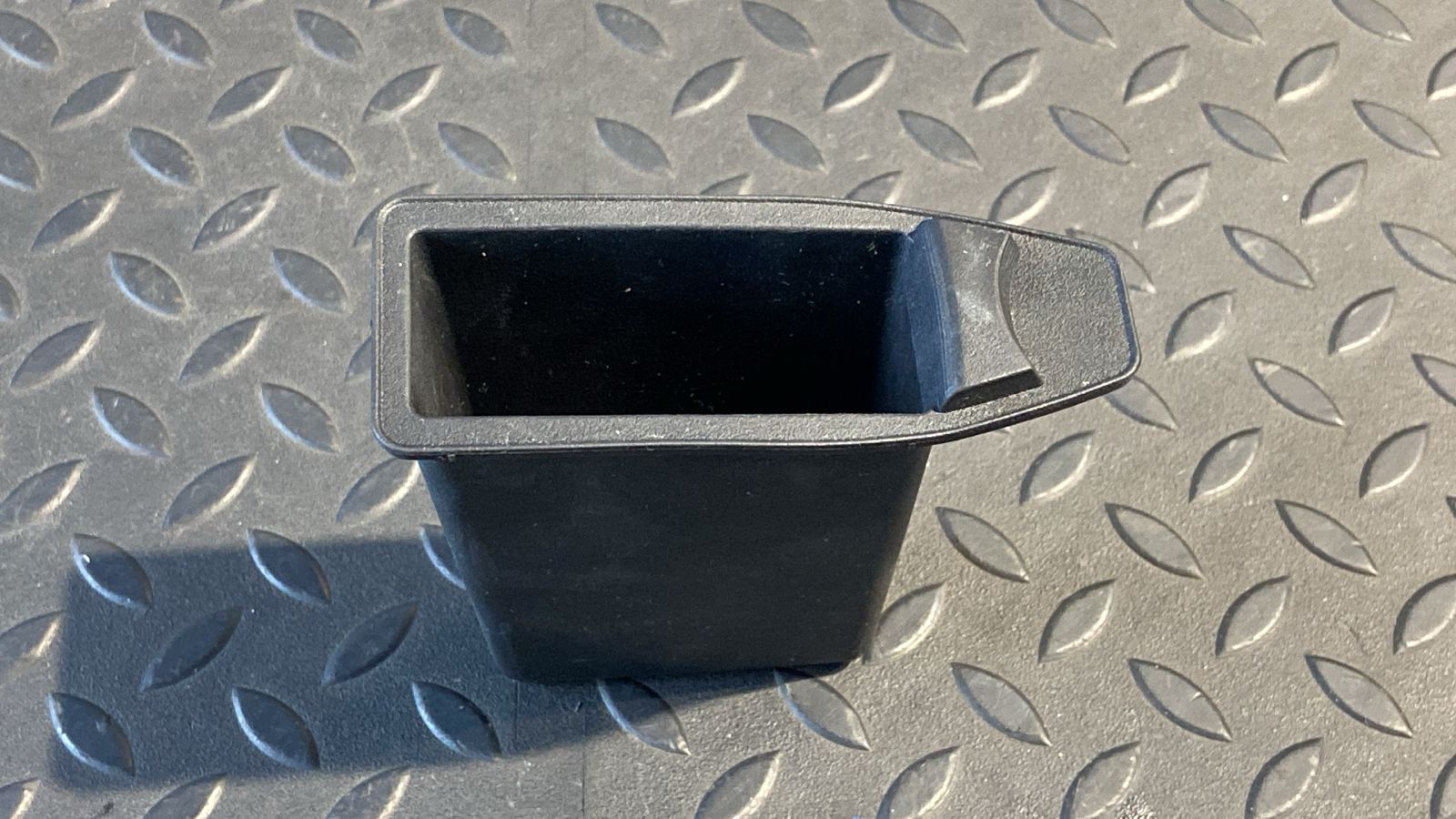 Бардачок Mercedes C/W204 2006-2015