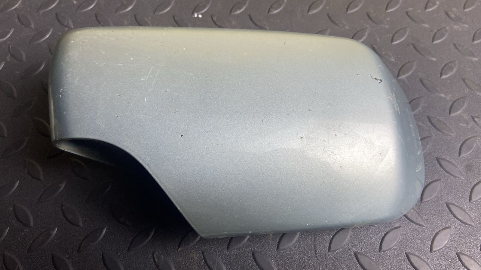 Накладка зеркала левая BMW 5/E39 1995-2004