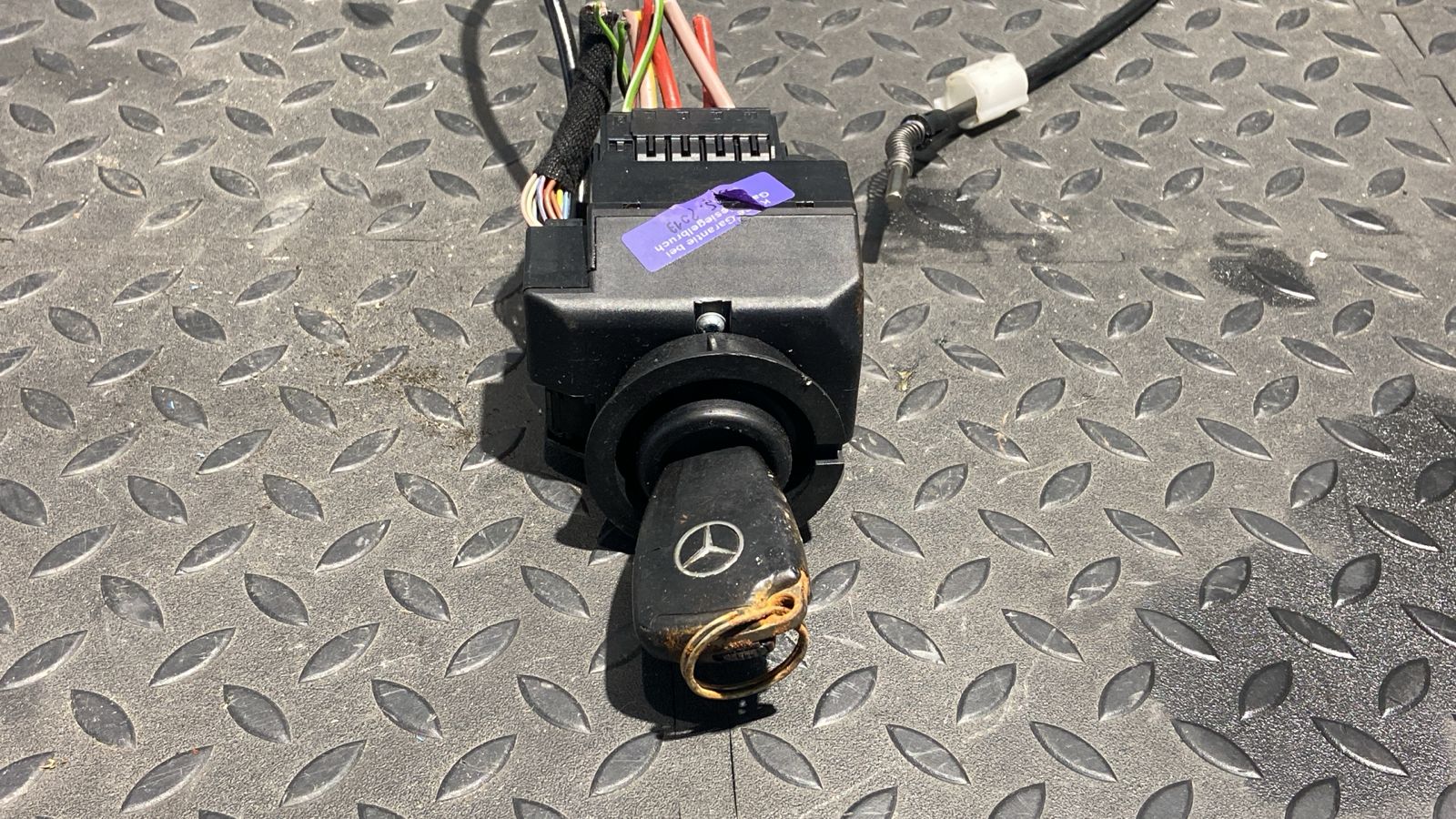 Замок зажигания Mercedes E/W210 1995-2003