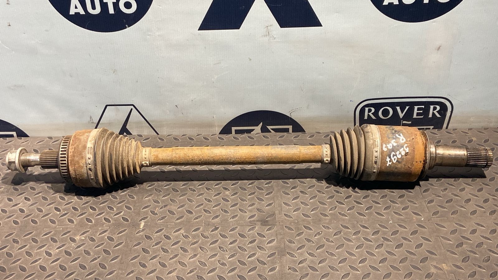 Полуось задняя Mercedes M/W163 1997-2005