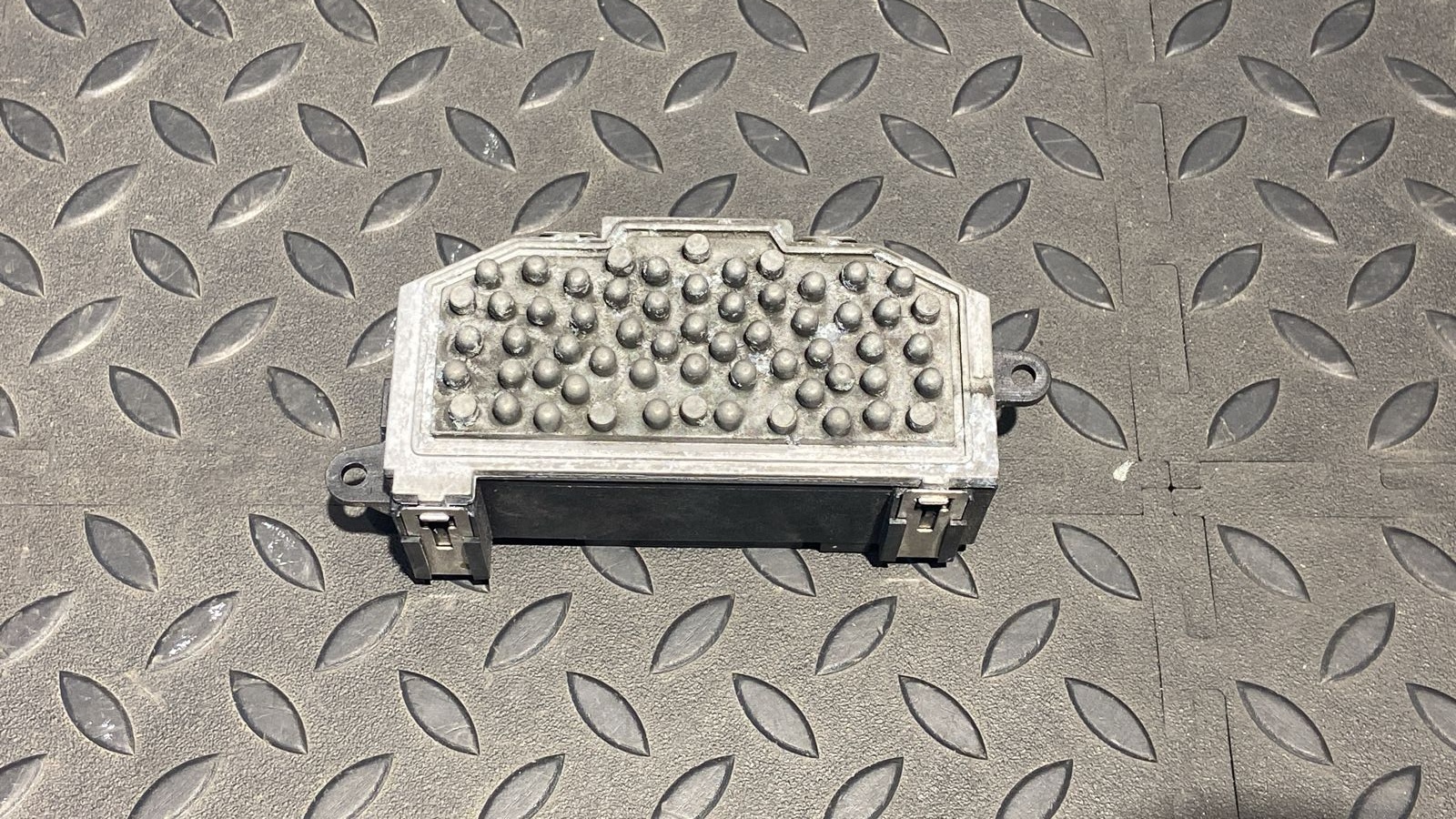 Резистор отопителя Volkswagen Golf/5 2003-2009