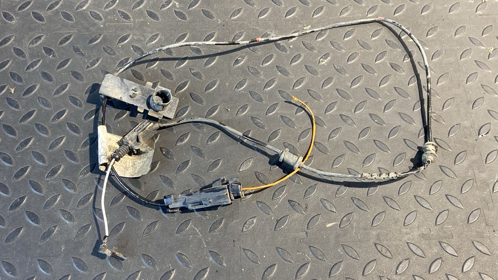 Датчик износа колодок Mercedes M/W163 1997-2005