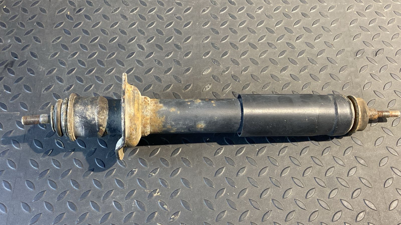 Амортизатор задний Mercedes M/W163 1997-2005