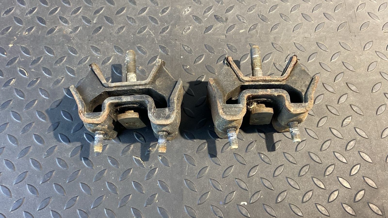 Опора двигателя Mercedes M/W163 1997-2005