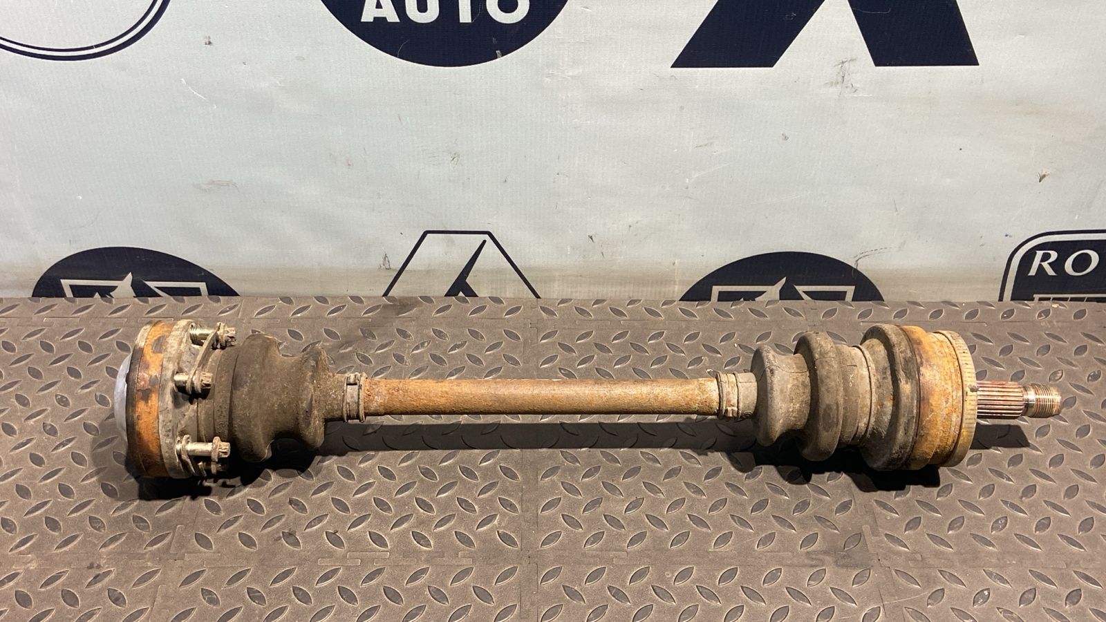 Полуось задняя Mercedes C/W203 2000-2008