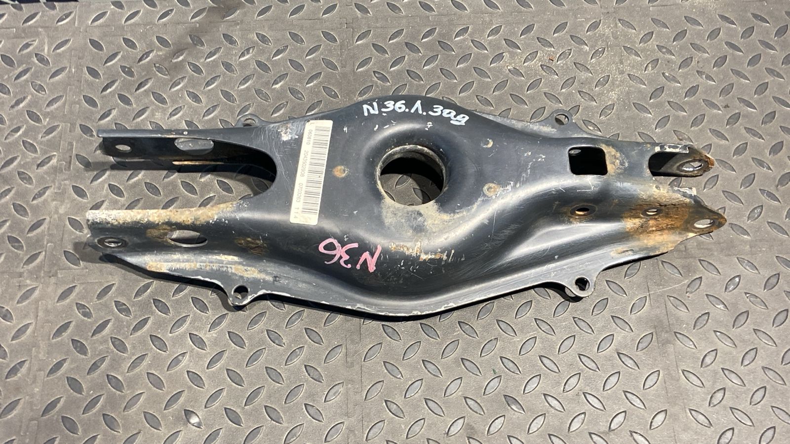 Рычаг задний Mercedes C/W204 2006-2015