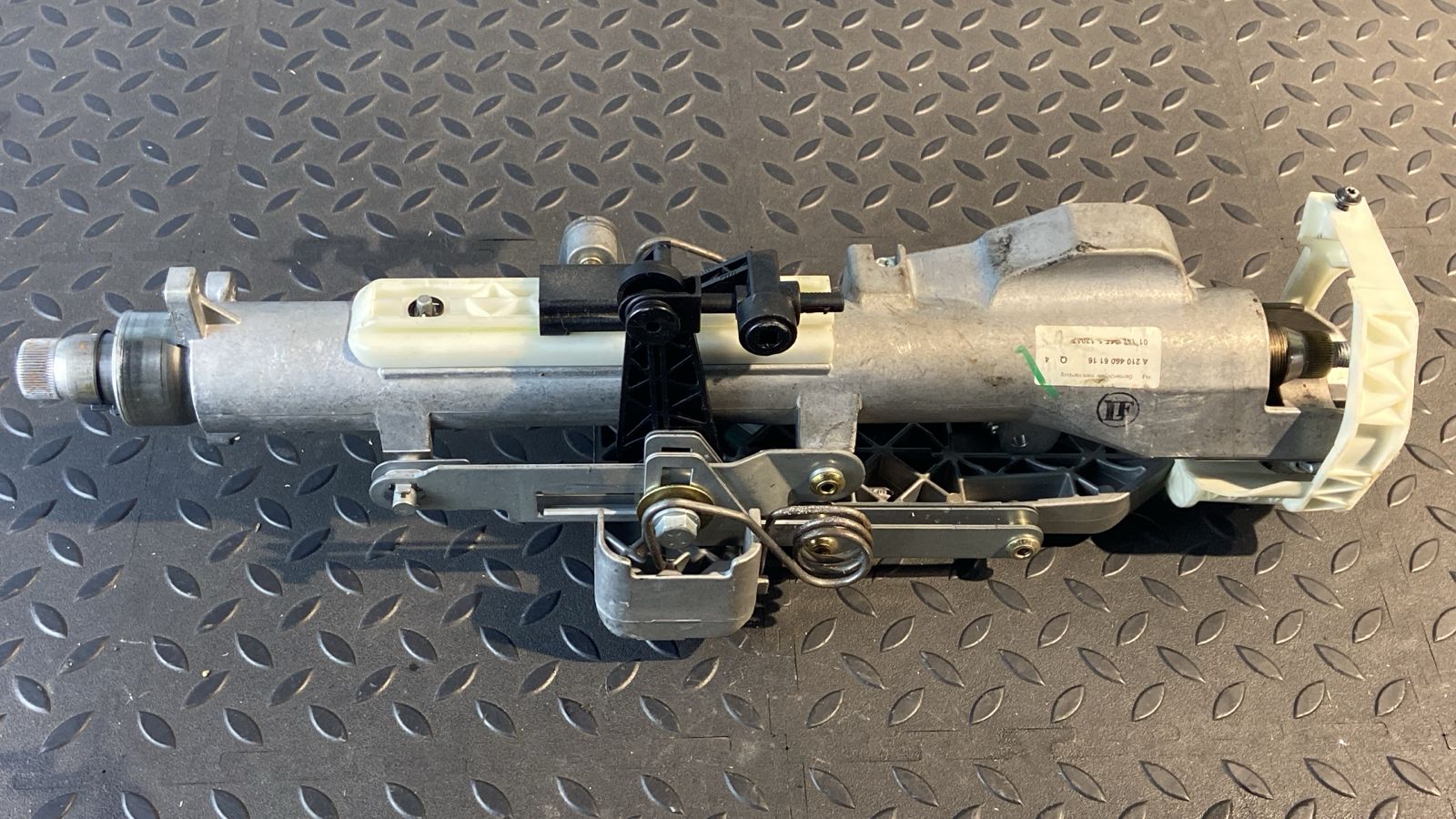 Колонка рулевая Mercedes E/W210 1995-2003