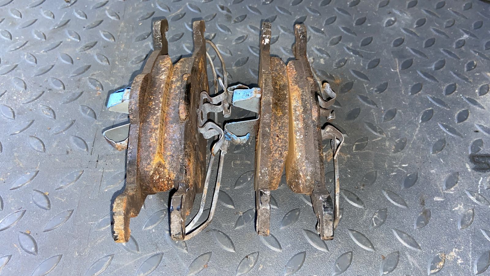 Колодки тормозные передние Ford Focus 1998-2007