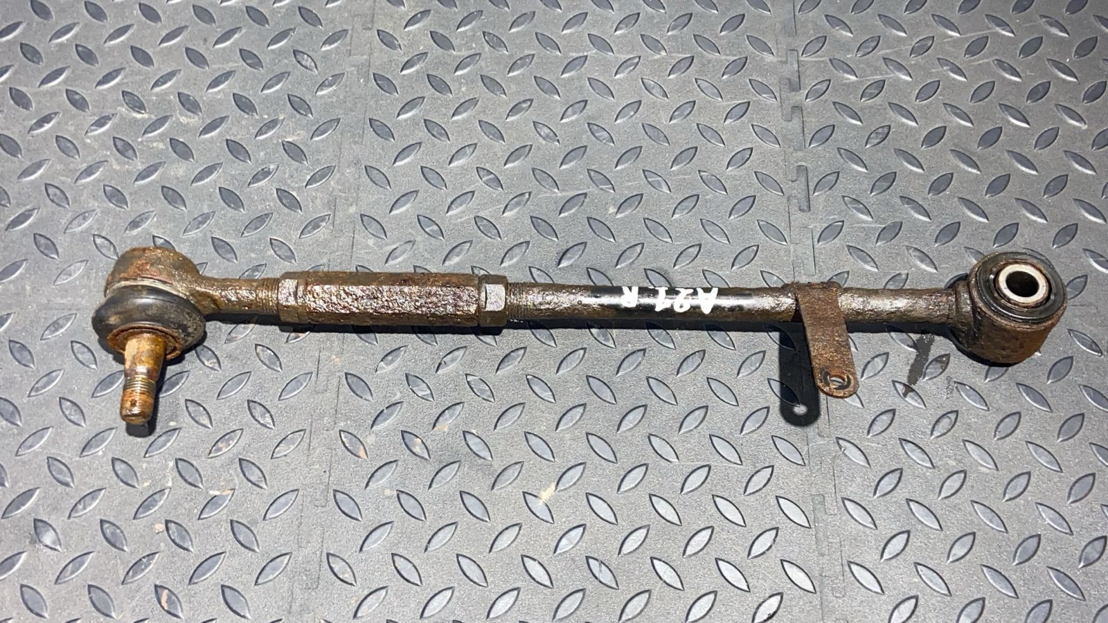 Рычаг задний правый Toyota Avensis/2 2003-2009