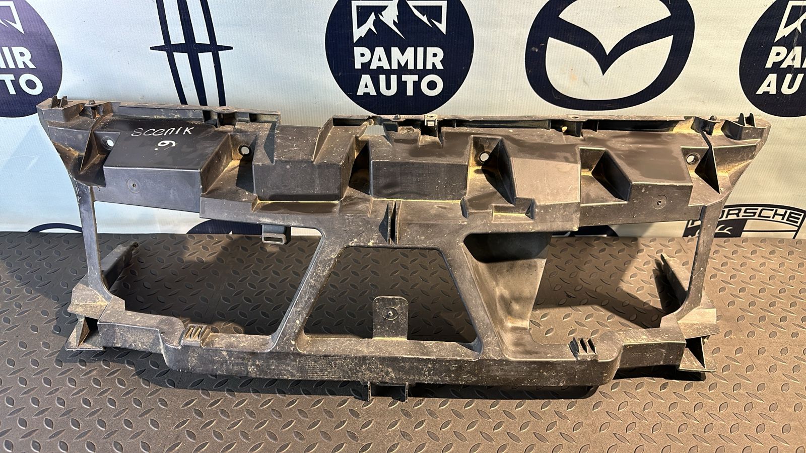 Панель передняя (Телевизор) Renault Scenic/2 2003-2009