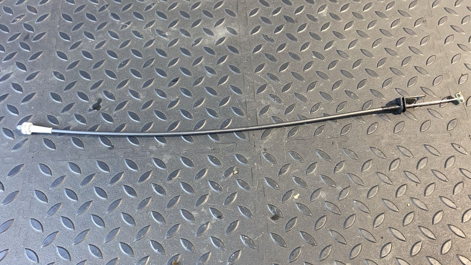 Трос замка двери задний Ford Focus 1998-2007