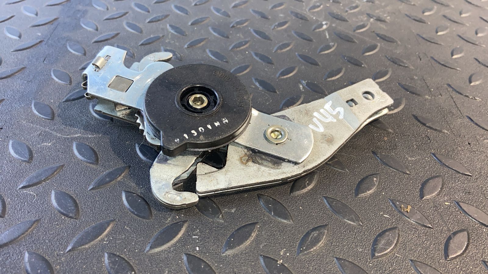 Механизм стояночного тормоза Mercedes E/W210 1995-2003