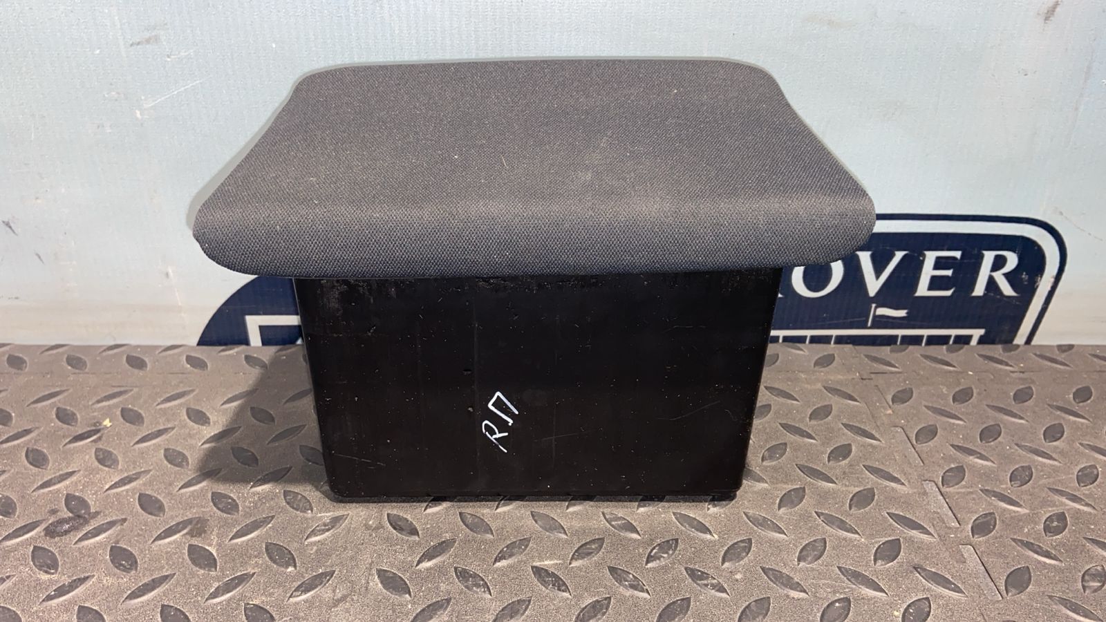 Бардачок Renault Megane/2 2002-2009