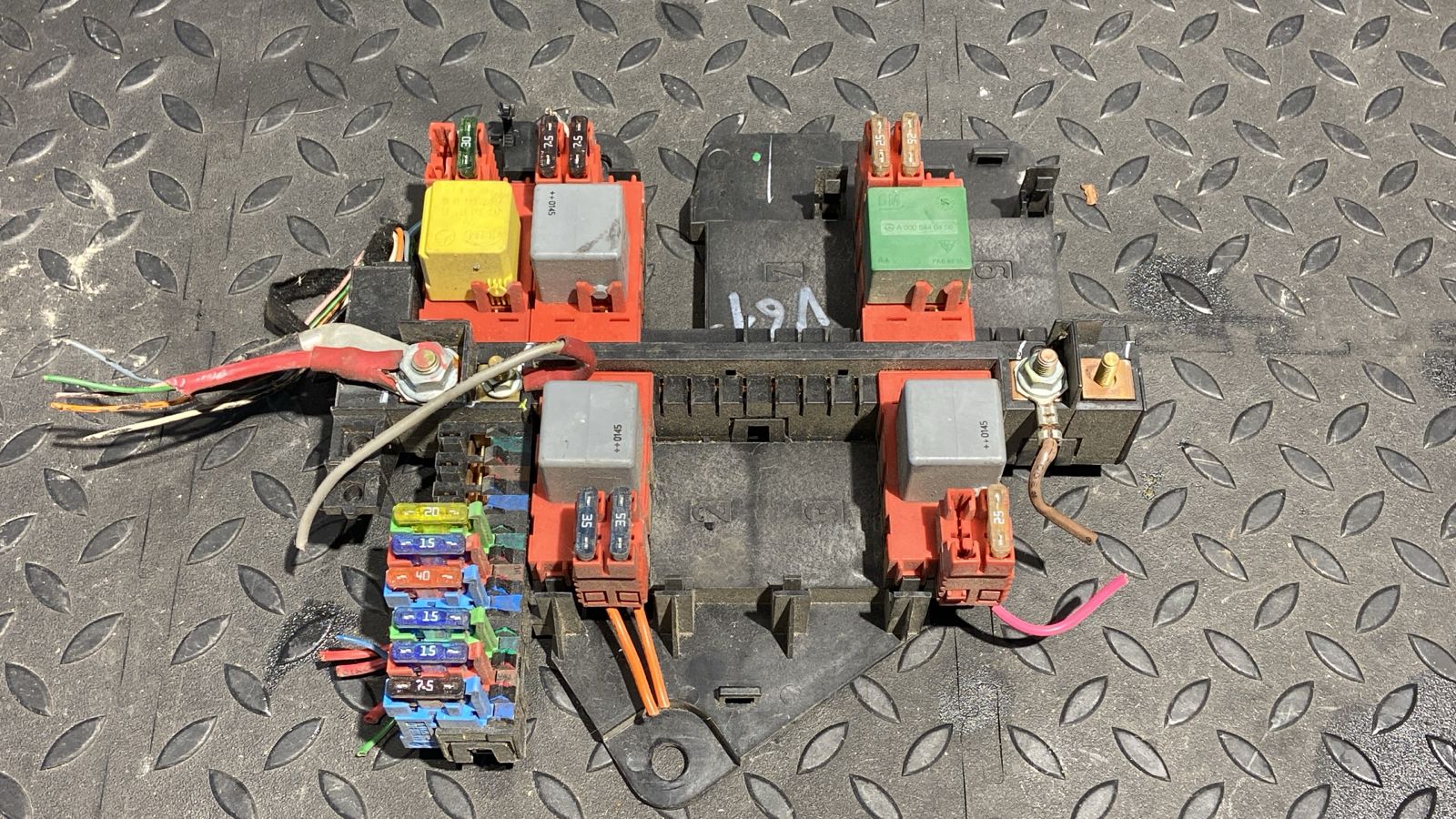 Блок предохранителей Mercedes M/W163 1997-2005