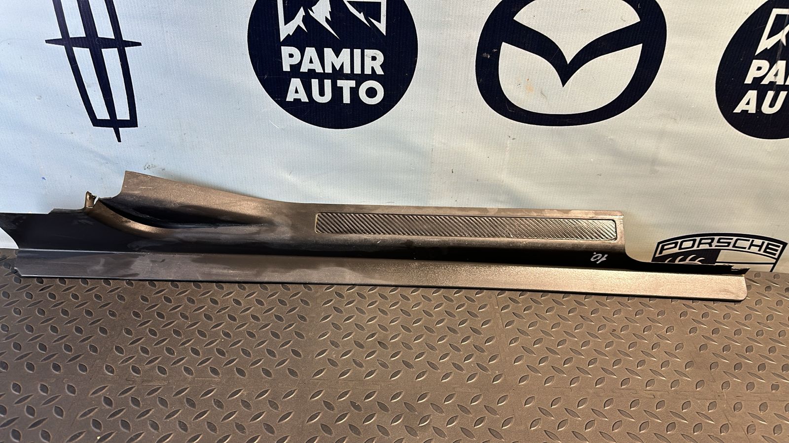 Накладка порога передняя правая Mercedes C/W203 2000-2008