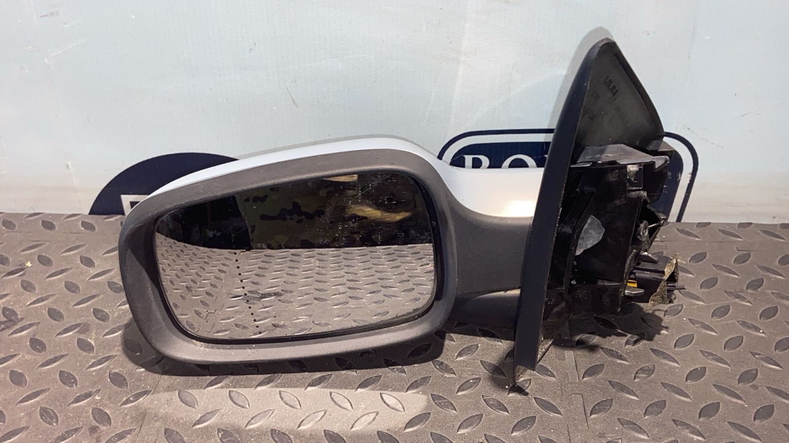 Зеркало левое Renault Megane/2 2002-2009