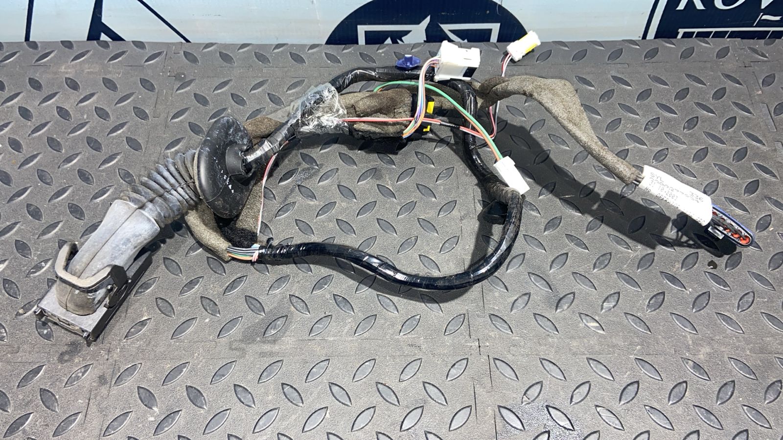 Проводка двери задняя правая Renault Megane/2 2002-2009