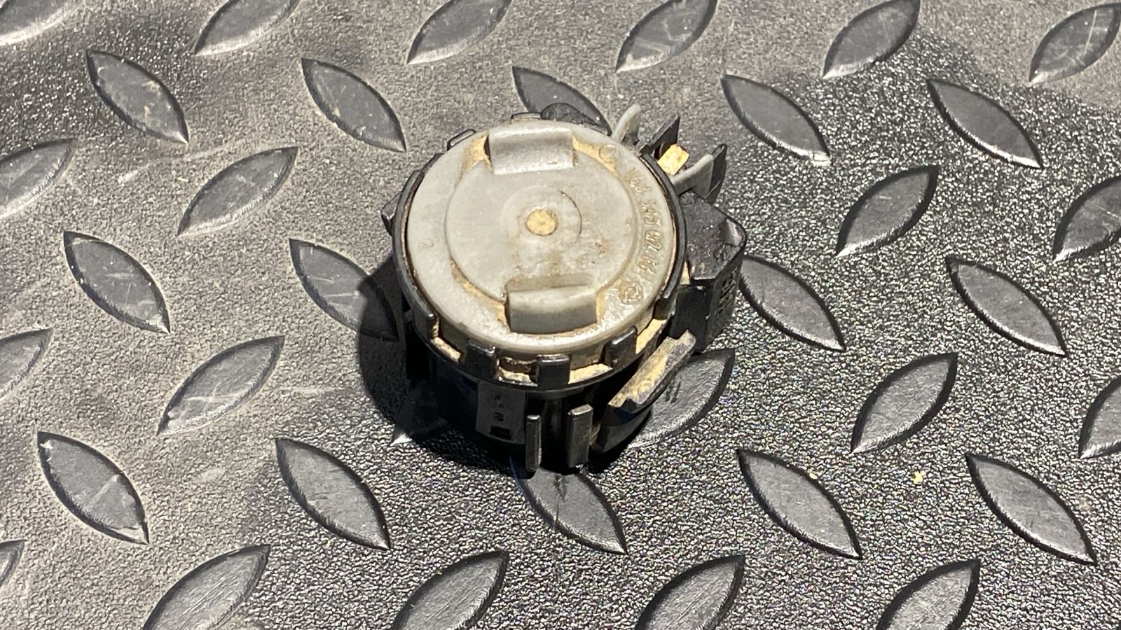 Кнопка кикдаун Mercedes M/W163 1997-2005