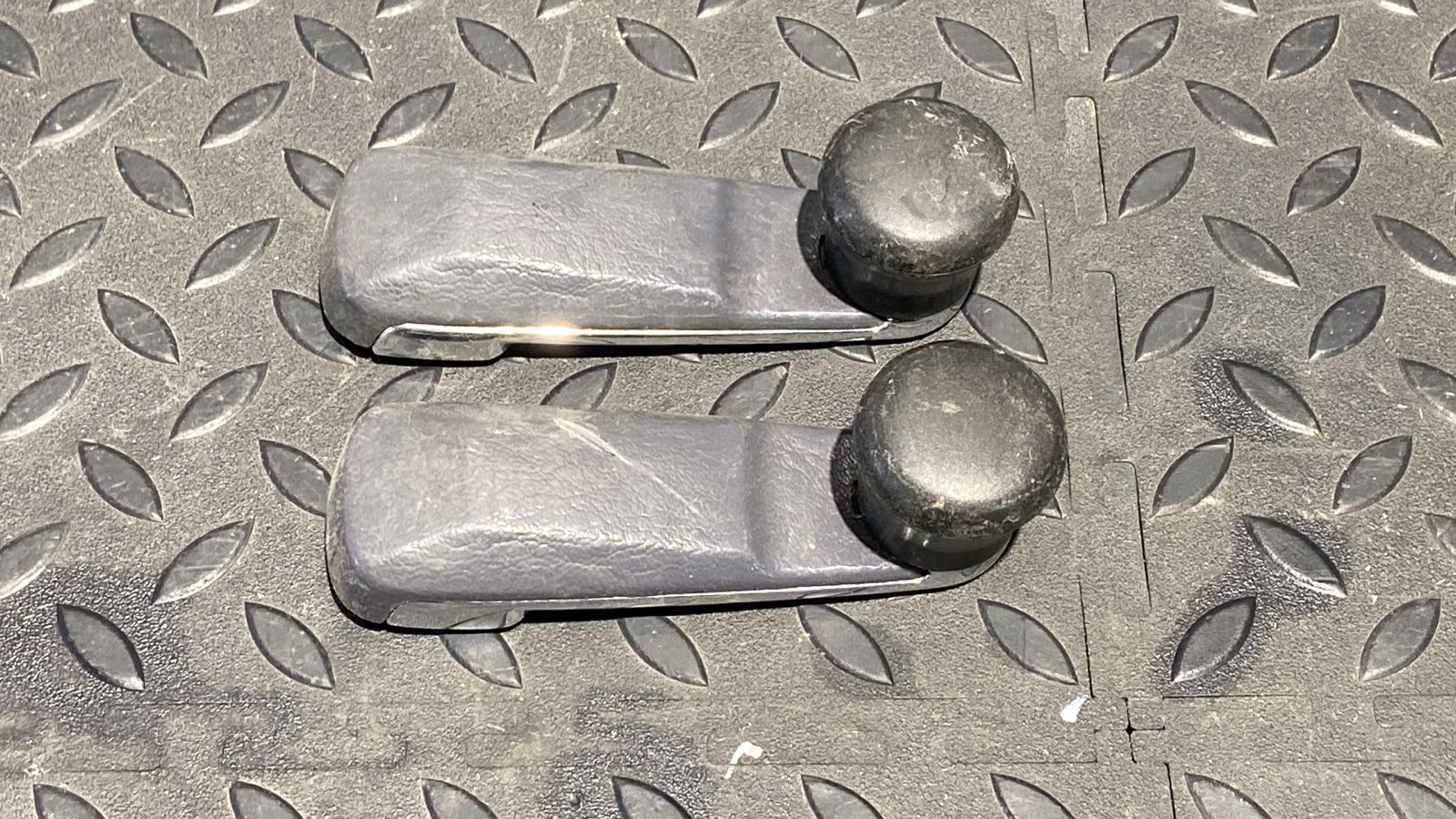 Ручка стеклоподъемника Mercedes M/W163 1997-2005