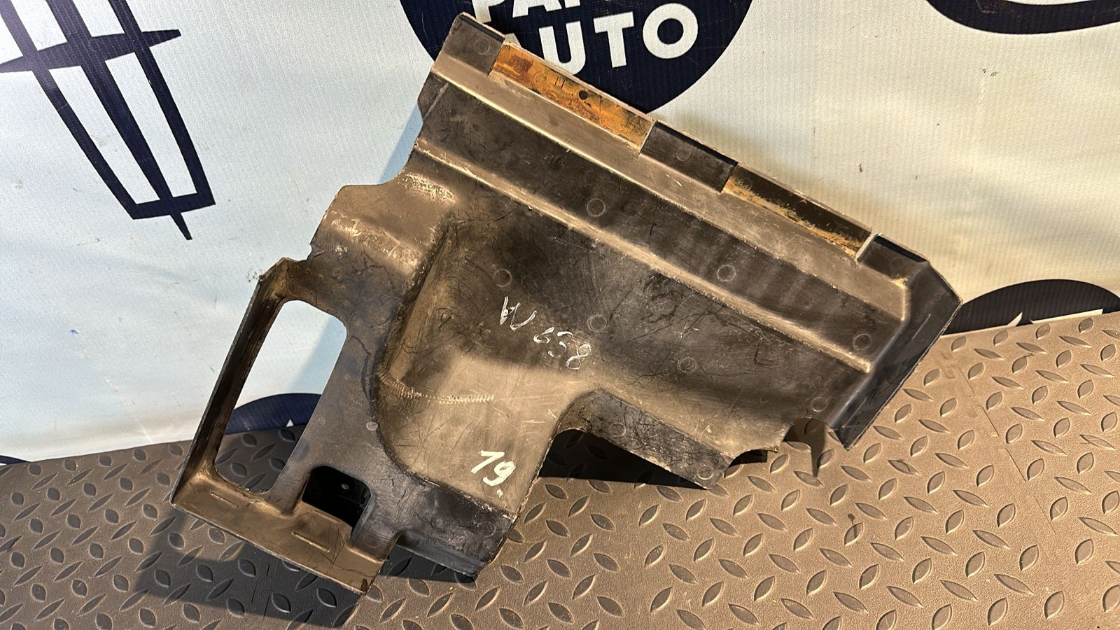 Воздуховод радиатора Mercedes Vito/W638 1996-2003