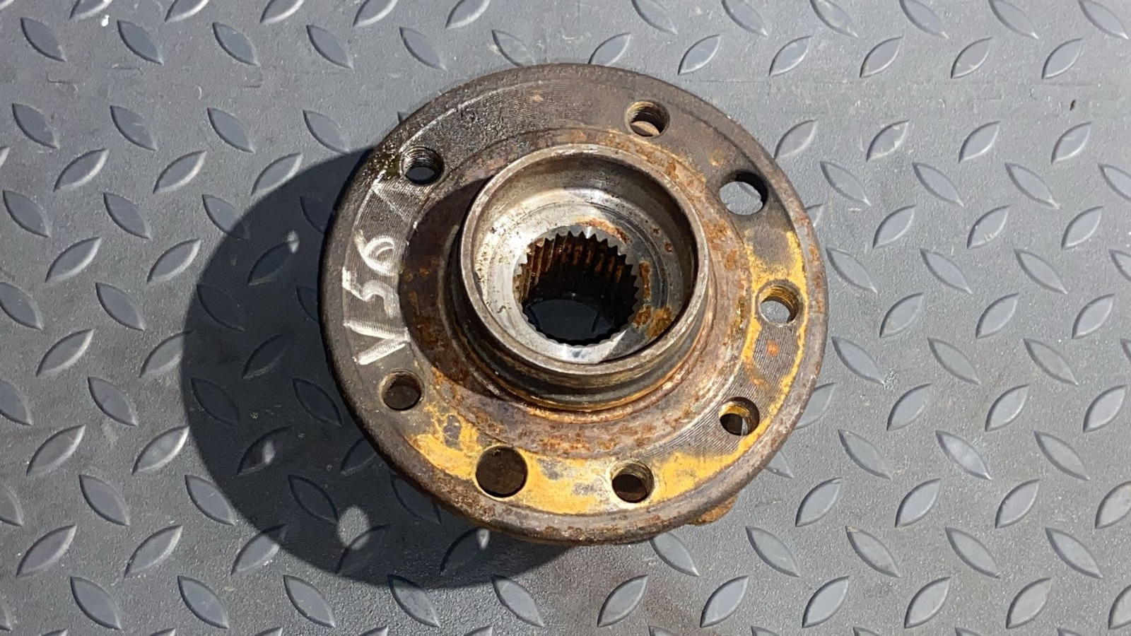 Ступица передняя Opel Vectra/C 2002-2008