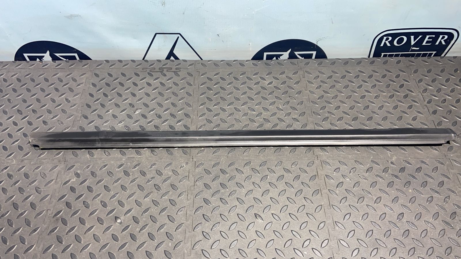 Уплотнитель двери передний левый Mercedes Vito/W639 2003-2014