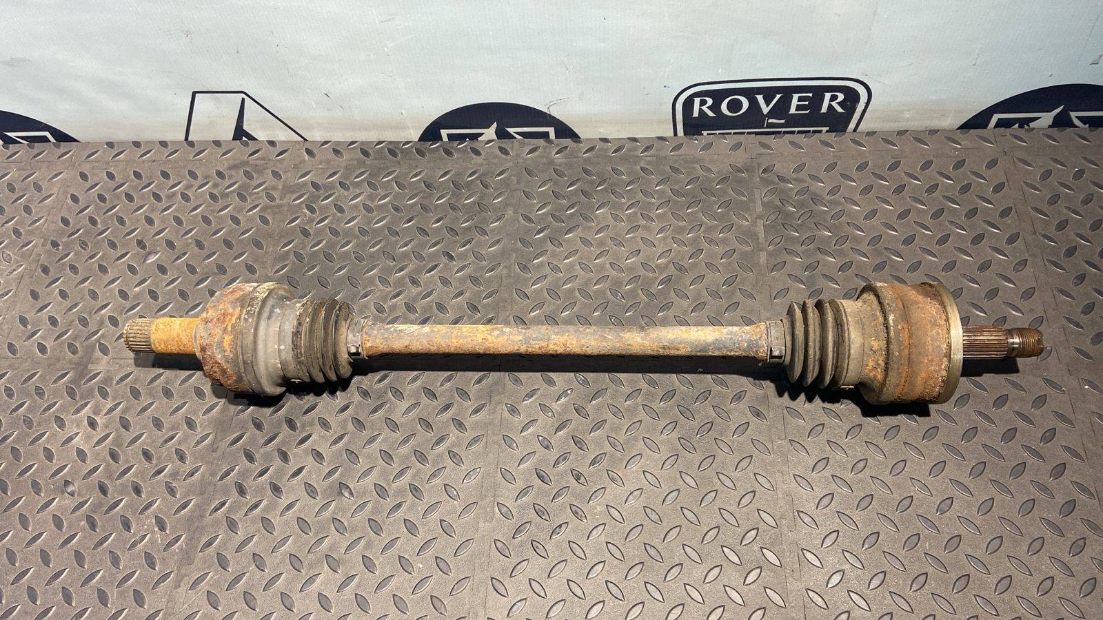 Полуось задняя Mercedes C/W203 2000-2008