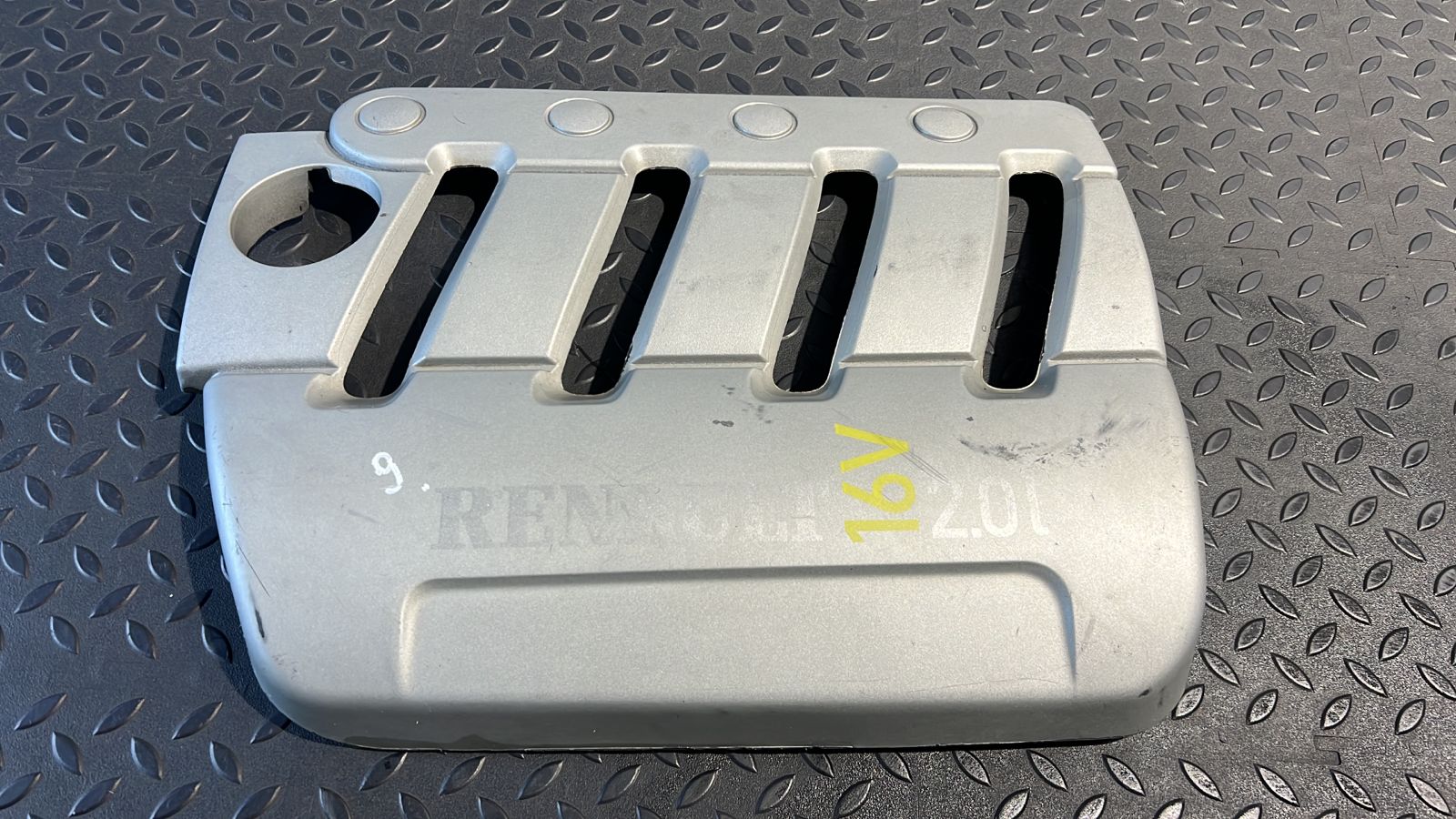 Крышка на двигатель (Декоративная) Renault Scenic/2 2003-2009