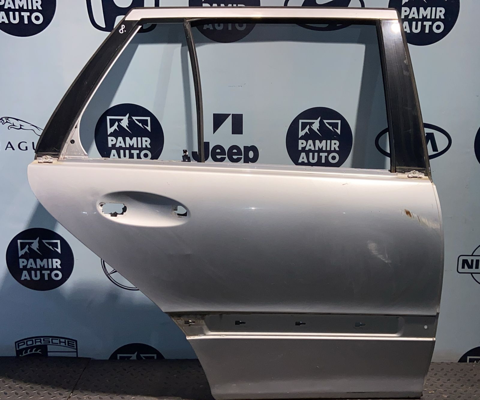 Дверь задняя правая Mercedes C/W203 2000-2008