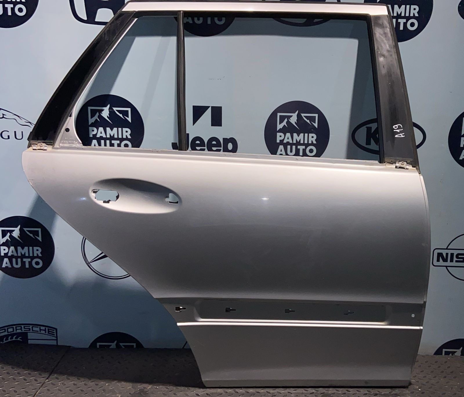 Дверь задняя правая Mercedes C/W203 2000-2008